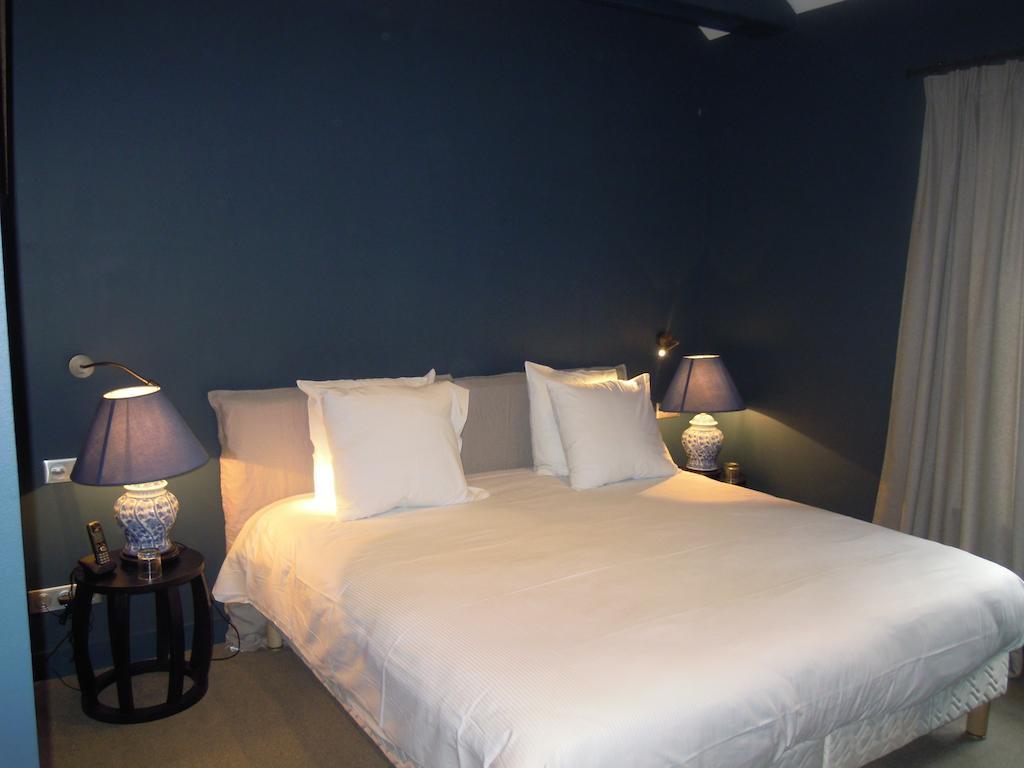 Hotel L'écu de Bretagne Beaugency Esterno foto