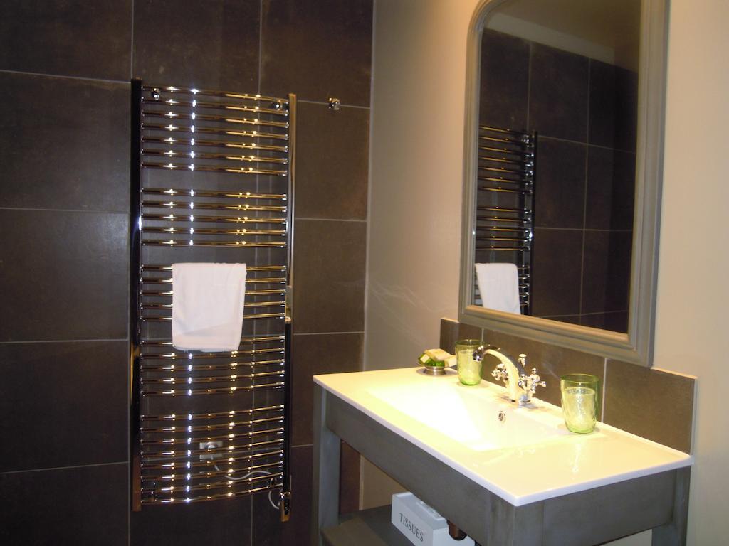 Hotel L'écu de Bretagne Beaugency Esterno foto