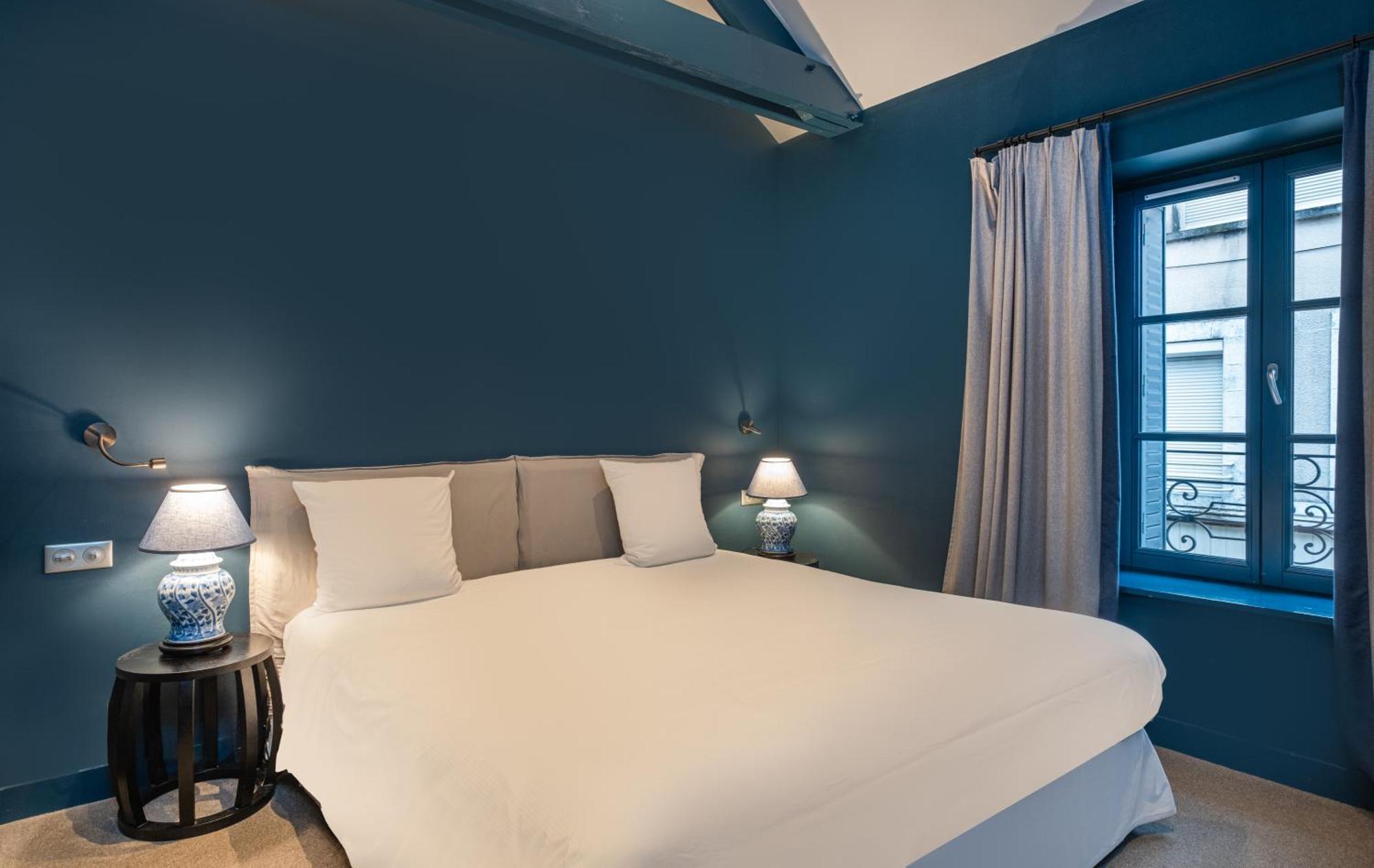 Hotel L'écu de Bretagne Beaugency Esterno foto