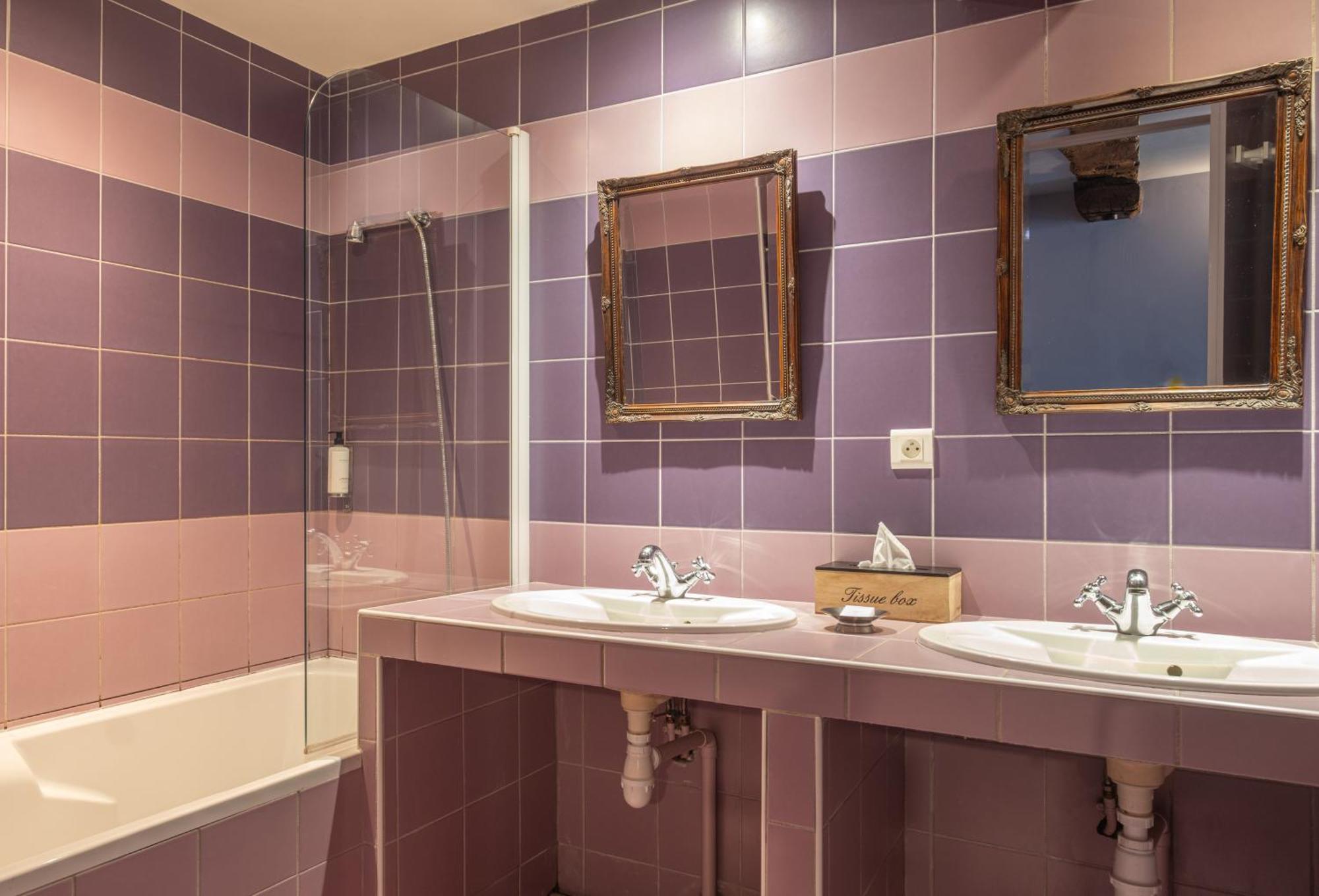 Hotel L'écu de Bretagne Beaugency Esterno foto