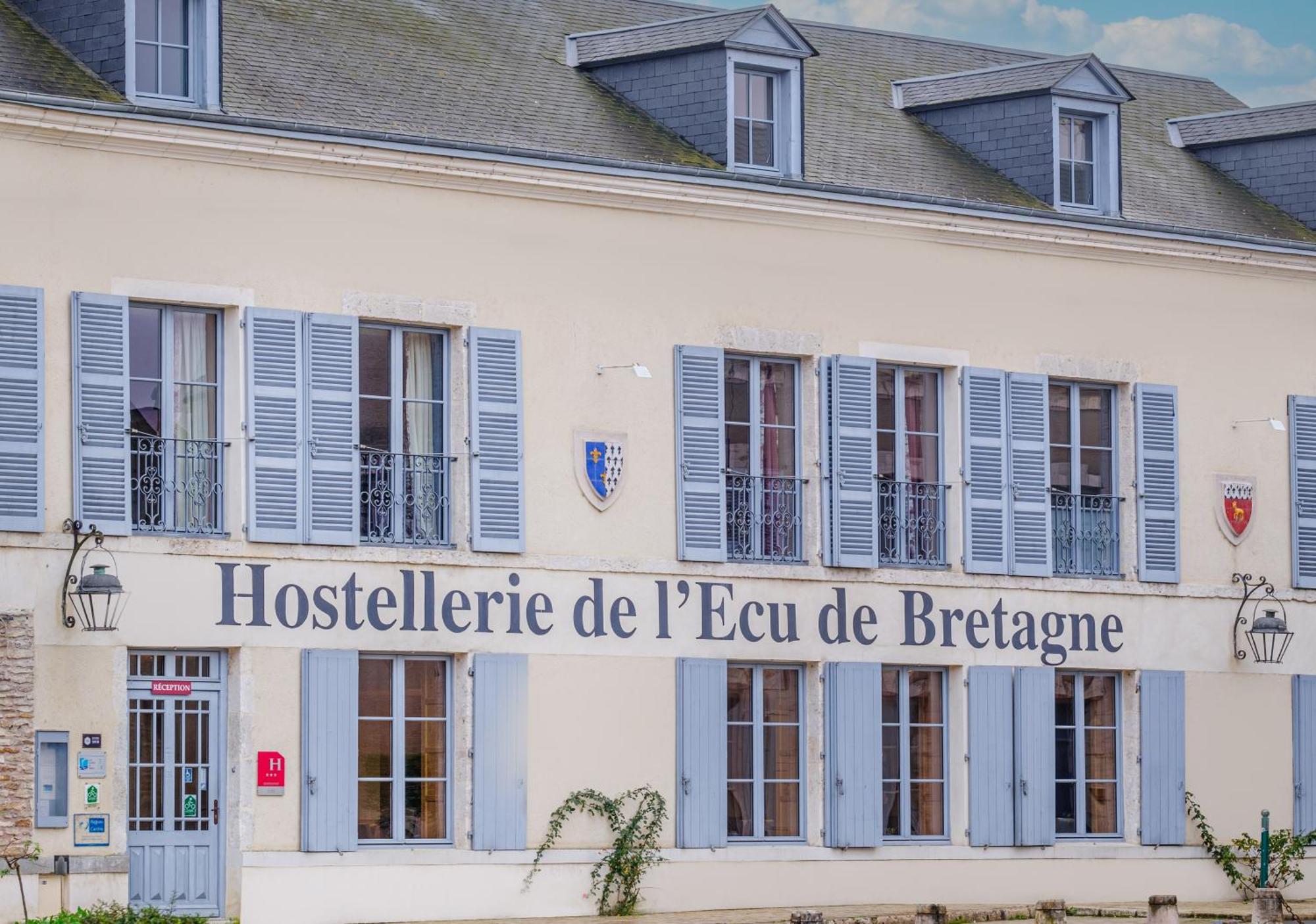 Hotel L'écu de Bretagne Beaugency Esterno foto
