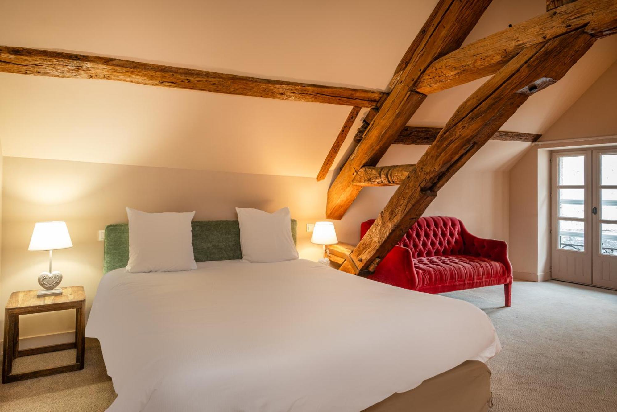 Hotel L'écu de Bretagne Beaugency Esterno foto