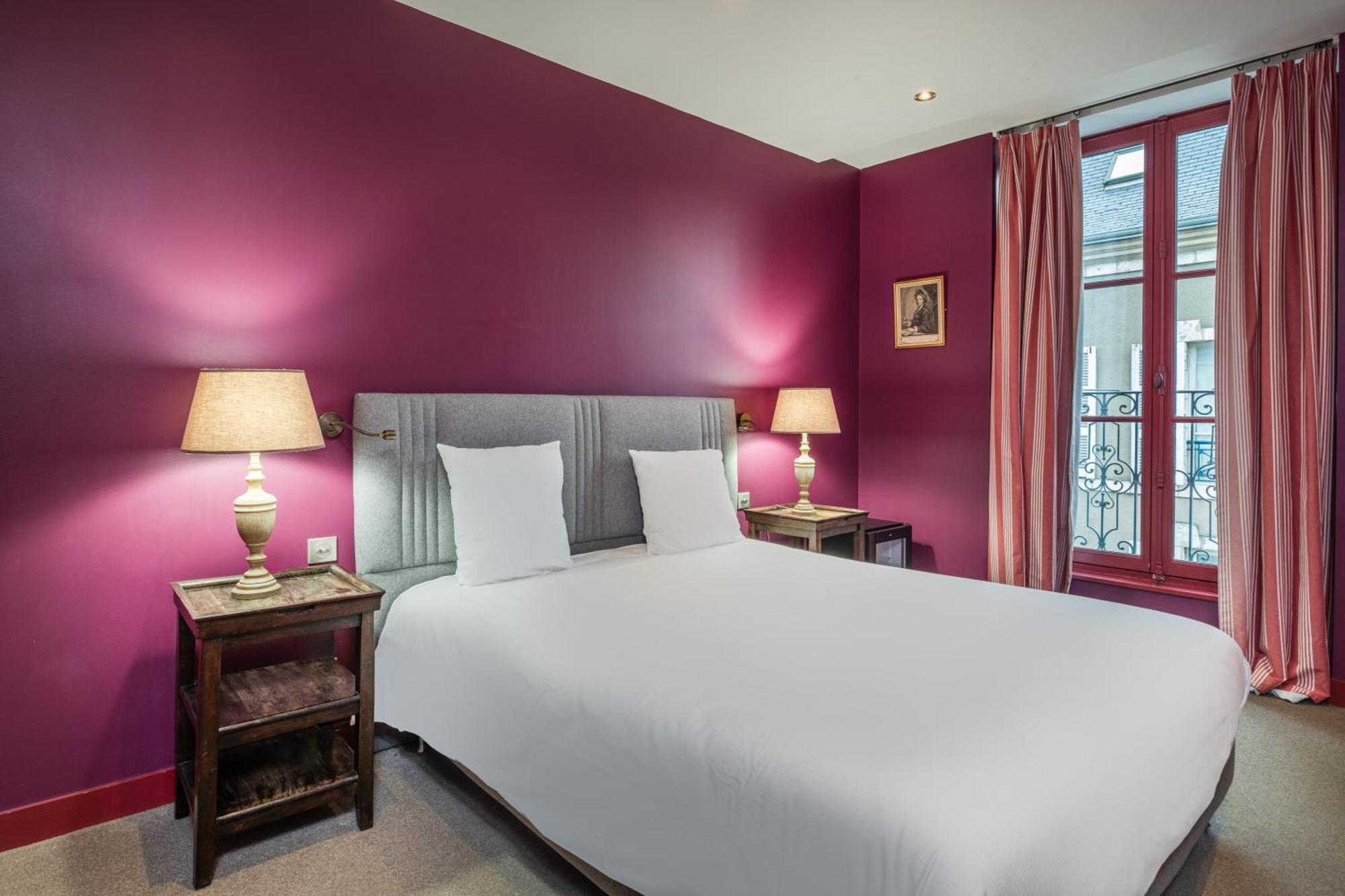 Hotel L'écu de Bretagne Beaugency Esterno foto