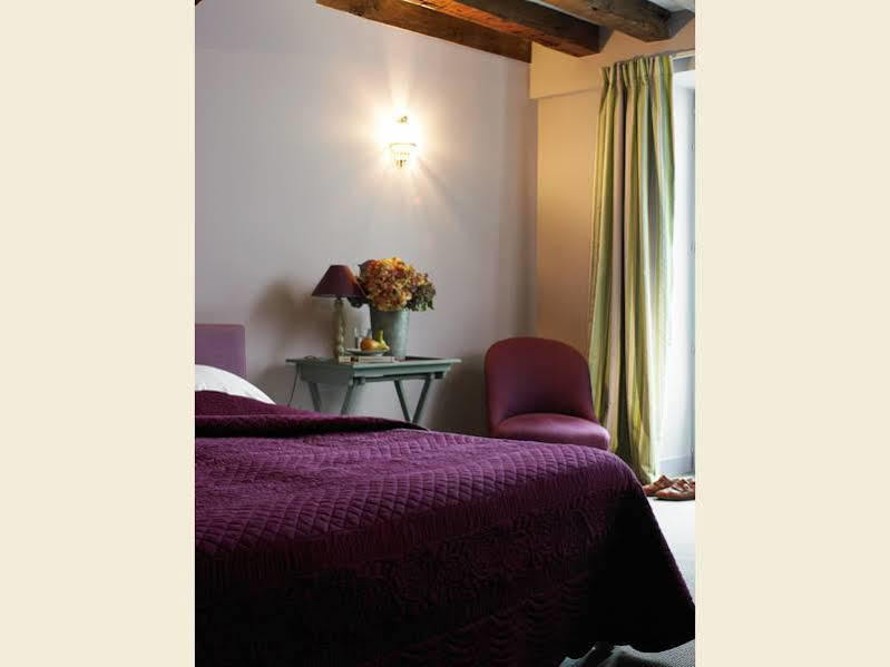 Hotel L'écu de Bretagne Beaugency Esterno foto